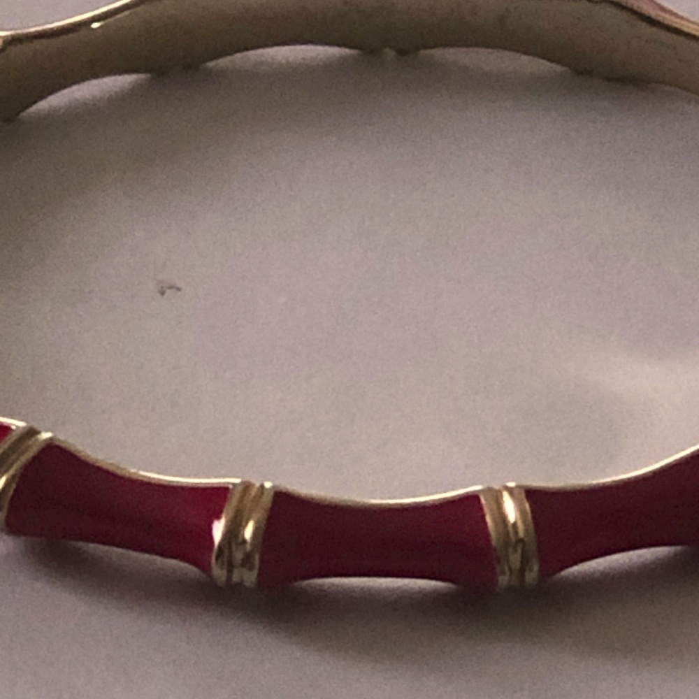Stella & Dot Hot Pink Enamel Bangle with Gold Tone accents. NWOT. - Picture 4 of 5